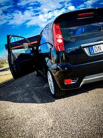 Ford Fiesta  LEGGERE ATTENTAMENTE