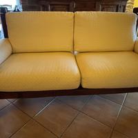 Divano e poltrone legno massello