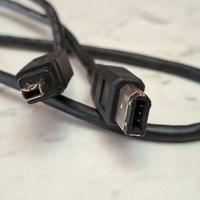 Cavo FireWire (IEEE 1394)