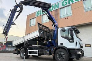 IVECO EUROCARGO 180E32 Camion/ Ribal/ Gru