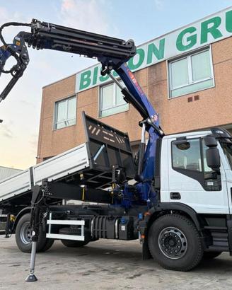 IVECO EUROCARGO 180E32 Camion/ Ribal/ Gru