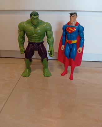 Lotto 2 Action Figure: Hulk e Superman 
