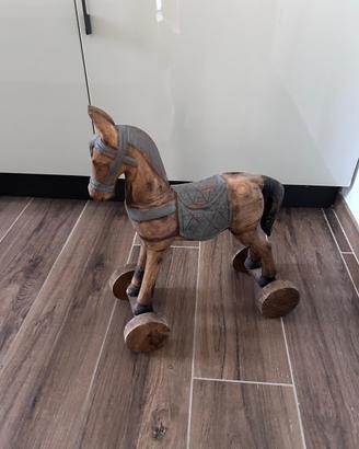 Cavallino in legno da arredo  per salotto o camera