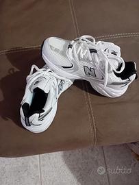 Scarpe mai indossate unisex