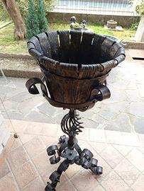 Braccieri e vasi in ferro battuto