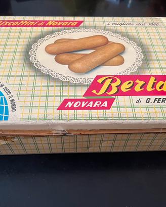 Scatola di latta Vintage biscottini di Novara