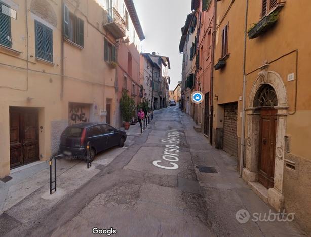 Monolocale perugia centro storico. libero