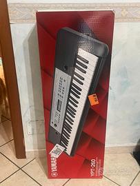 Tastiera Yamaha YPT-260