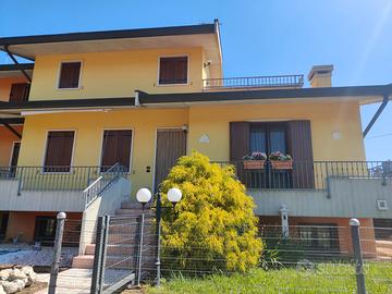 Privato vende porzione di bifamigliare