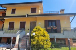 Privato vende porzione di bifamigliare