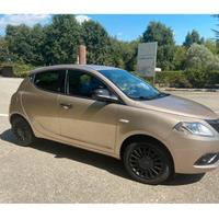 Lancia ypsilon hybrid 2020