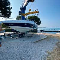 Motoscafo Rinker 262 Cuddy Captiva