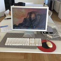 Apple Mac mini A 1347 +  Cinema Display Apple 20” 