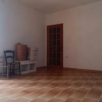 Casa indipendente su due livelli con terreno