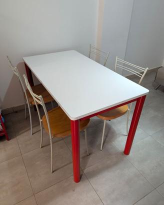 Tavolo cucina bianco/rosso con 4 sedie