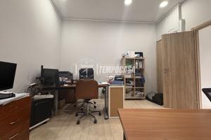 Locale Commerciale, Casoria