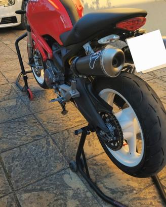 Ducati Monster 696