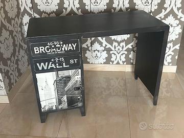 SCRIVANIA  STILE INDUSTRIAL