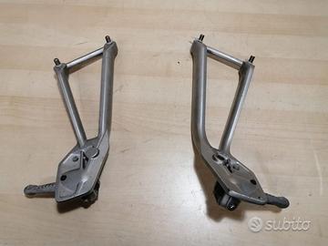 Pedane passeggero mv Brutale 910