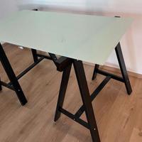 Scrivania/ tavolo con piano in vetro