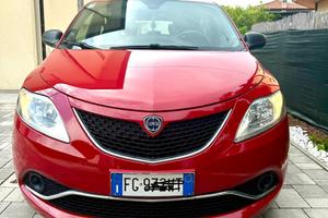 Lancia ypsilon 1.2 ecochic gpl consumi irrisori