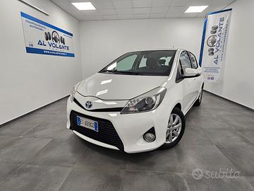 Toyota Yaris 1.5 Hybrid 5 porte Lounge - NeoPatent