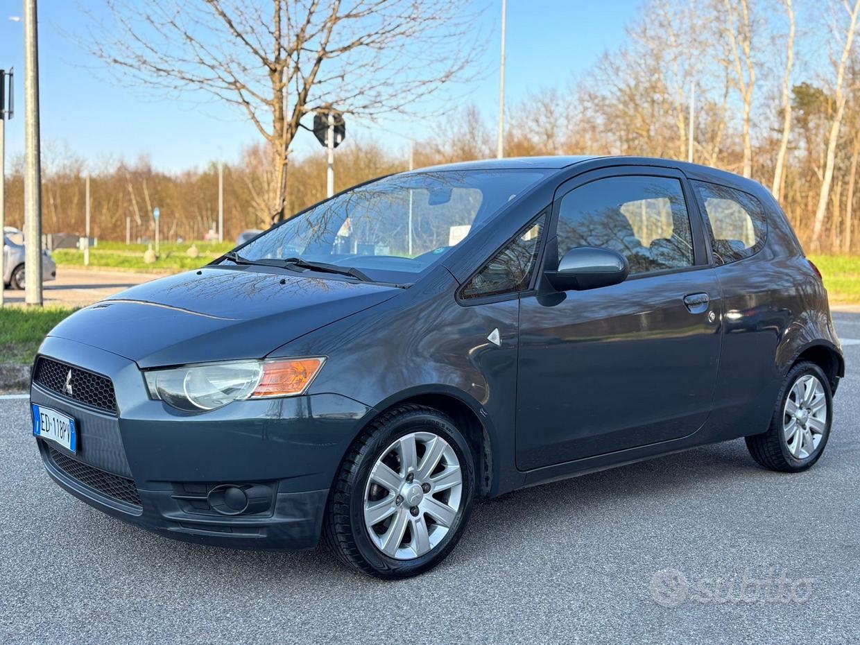 MITSUBISHI Colt 6ª serie