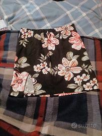 Minigonna Floreale Taglia M.