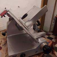 Affettatrice professionale ABM 
