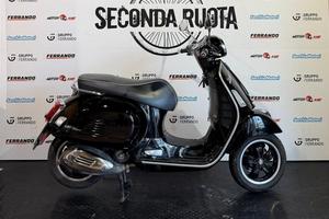 Vespa 300 GTS hpe Super