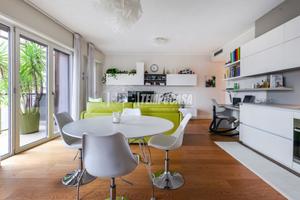 AMPIO BILOCALE CON TERRAZZO E BALCONE