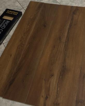 Pavimento vinilico SPC/finto parquet