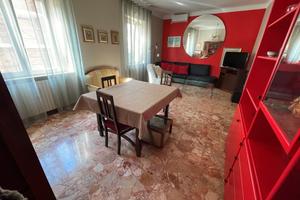 Ampia metratura a due passi dal mare