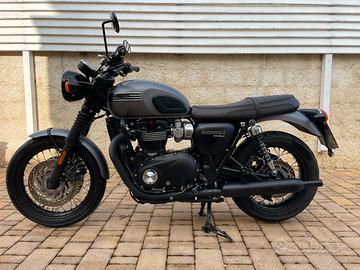 Bonneville T120 black