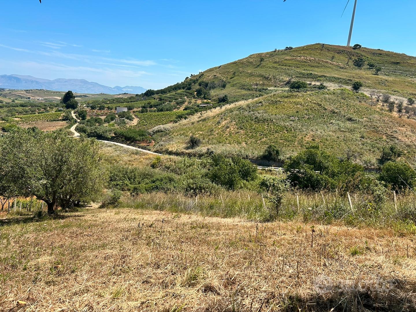 Rustico da ristrutturare - Vista 2