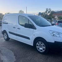Peugeot Partner 1.6 HDi 90CV furgone 3 posti anni 