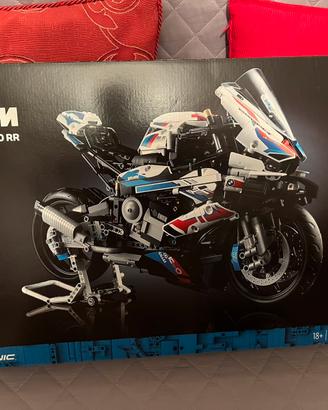 Lego Technic 42130 BMW M1000RR MISB