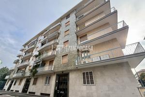 AMPIO BILOCALE IN ZONA CENTRALE LIBERO SUBITO