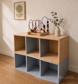 Libreria azzurra beige