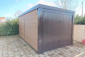 Garage coibentato rivestito