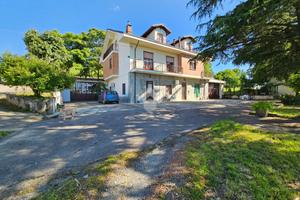 CASA INDIPENDENTE A NIZZA MONFERRATO