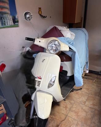 Scooter elettrico Etropolis