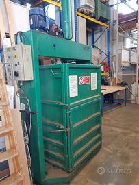 pressa compattatrice