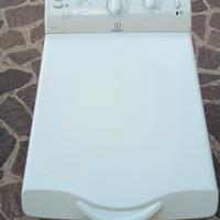 lavatrice Indesit carica dall'alto