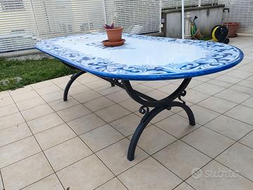 Tavolo in ceramica Vietrese