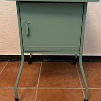 Mobiletto-comodino