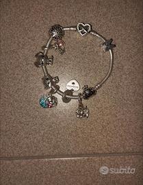 Bracciale pandora più charm