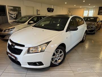 Chevrolet Cruze 1.7 Diesel 2013