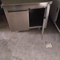 armadio in acciaio 80x80x70