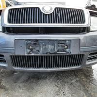 SKODA SUPERB 2004 - PARAURTI ANTERIORE